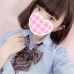 JK制服を着ても、コスプレ感ゼロ!若くてかわいい女の子遊べる!