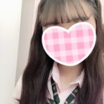 普段と変わらず若くてかわいい女の子♪JK制服の似合う美少女と遊べる♪