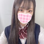 体験入店速報！綺麗な黒髪×色白美肌のキレカワ１８歳の女の子が入店！