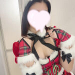 12月は繁忙期!!事前予約必須率が高くなってます!それより…このクリスマスコス誰が一番好きですか?